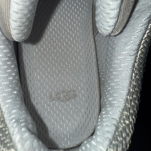 UGG Lo Lowmel- women’s Gray suede - Picture 6 of 7